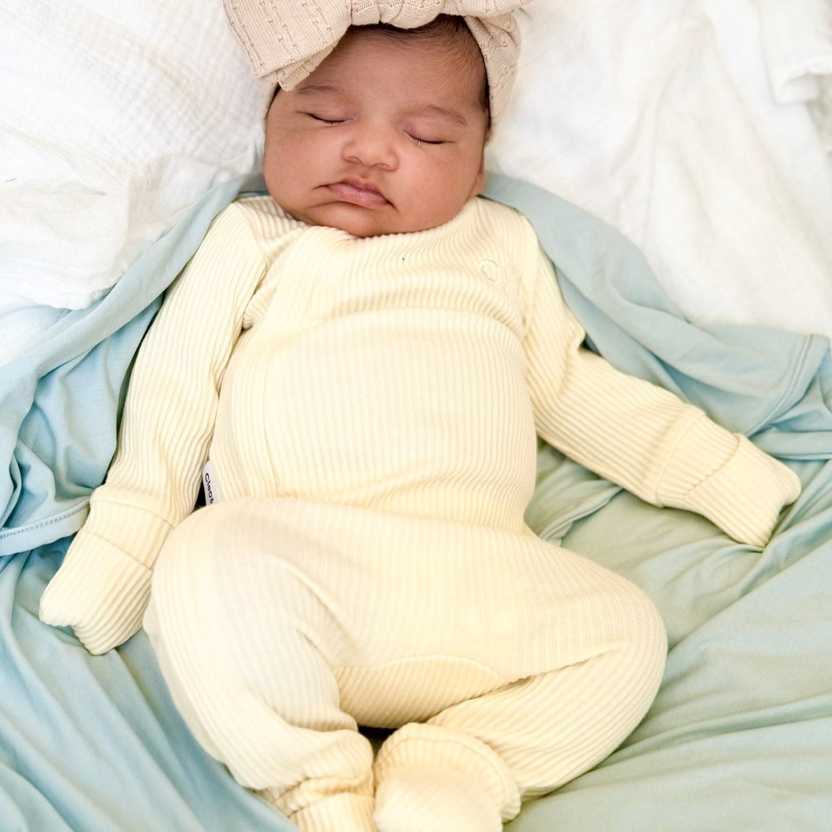 Muslin Gift Box - Yellow Onesie