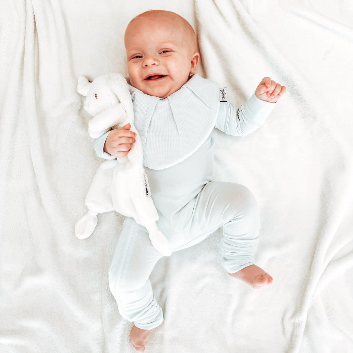 Classic Bunny Comforter - Soft & Snuggly
